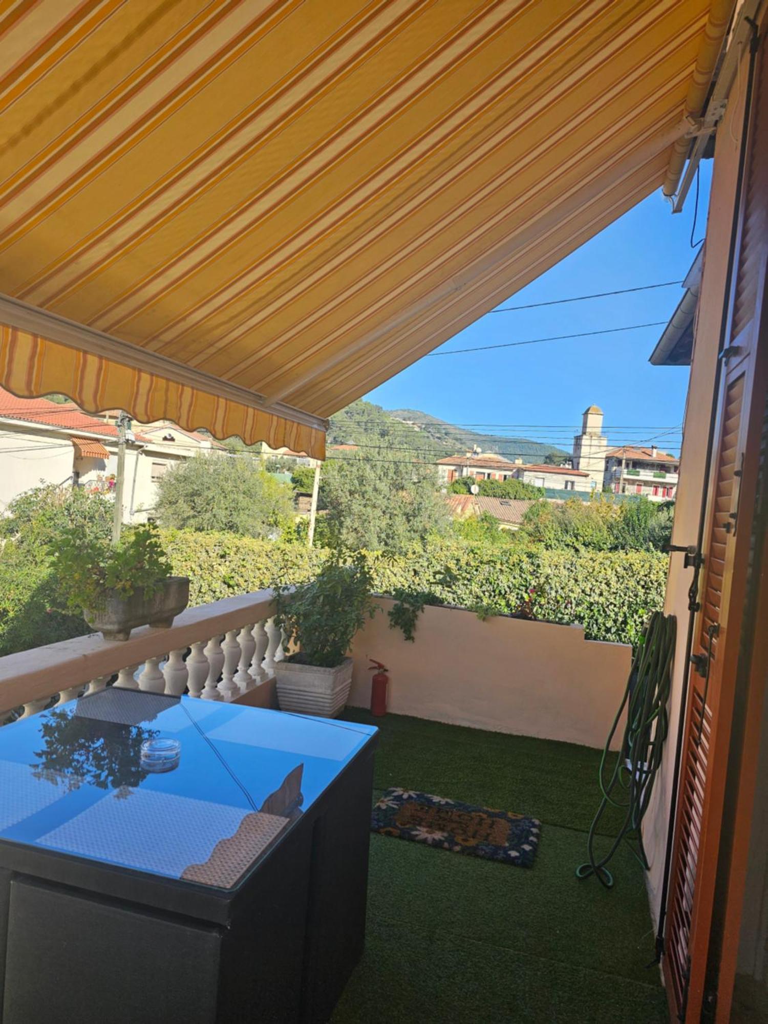 Studio 3 A La Trinite Proche De Nice 10 Mn, Monaco 15 Mn Et L'Italie 30 Mn Exteriör bild